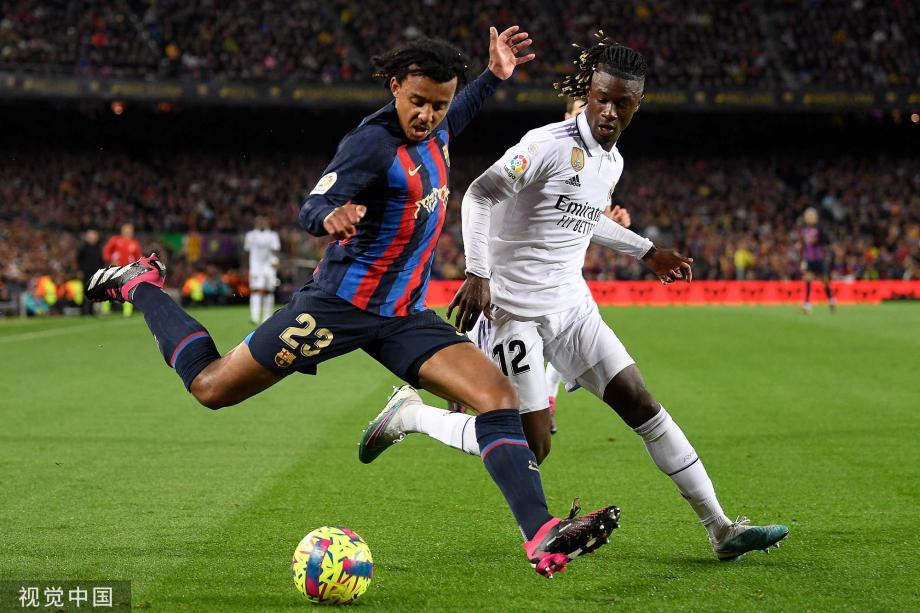 斯卢茨基：与广岛一战势均力敌，虽未取胜但对比赛质量满意（斯卢茨基：对阵广岛不落下风，虽未能取胜仍满意比赛水准）