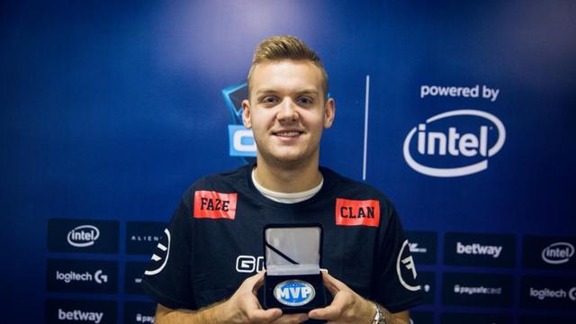 复仇成功！GEN成为2024全球总决赛第二支晋级八强的战队