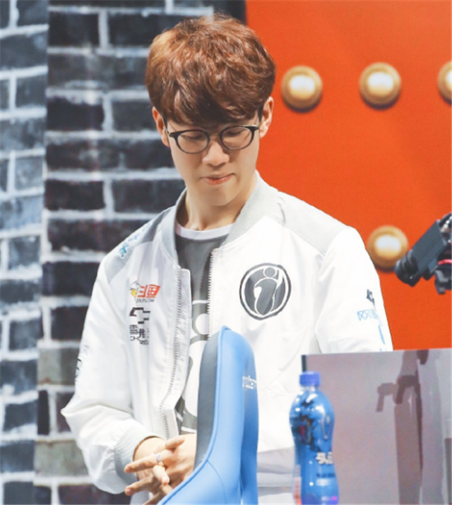 AL创造队伍改名后的最佳开局战绩，以5-2升至排行榜第四位