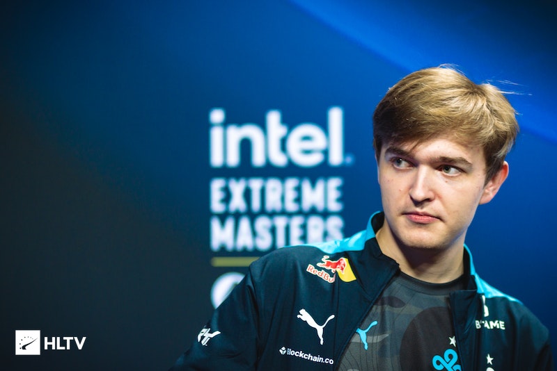 S1Mon 离开 EDward Gaming