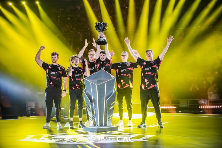 统治LEC！G2官博整活：起床！看看这是谁呀！又双叒叕进决赛啦~